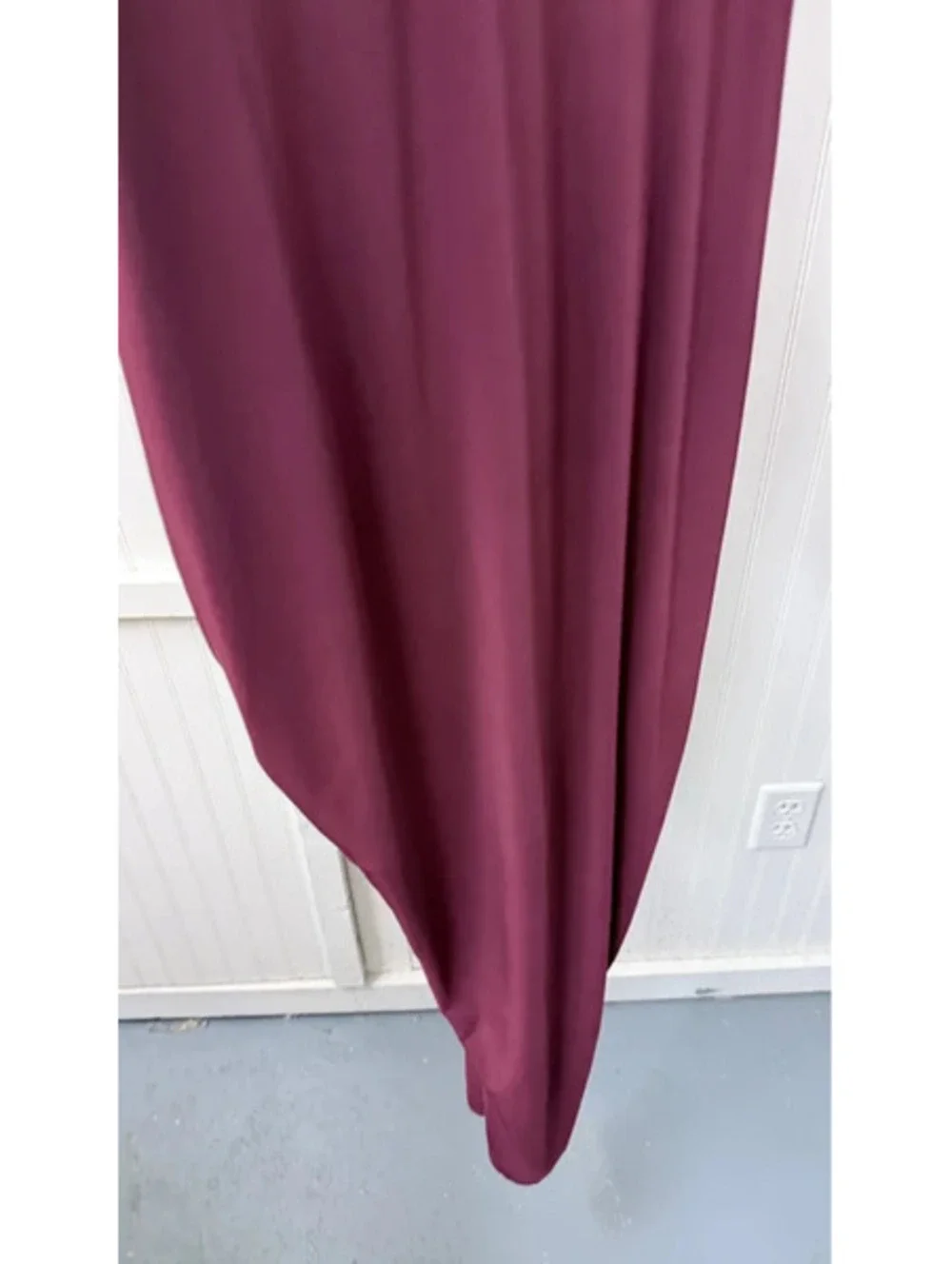B Smart sleeveless burgundy dress new size 10 elegant romantic tulip hem sexy